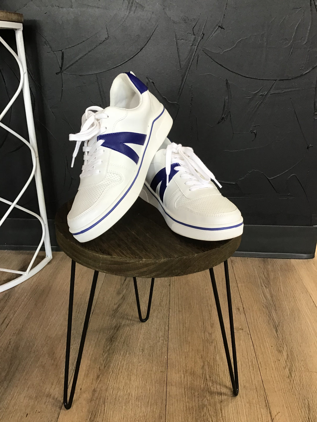 Mia Tennis Shoes w/ Blue Accents
