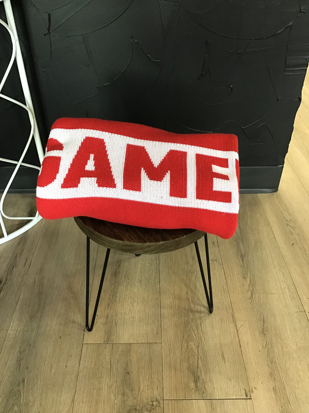 Game Day Knitted Blanket Red & White