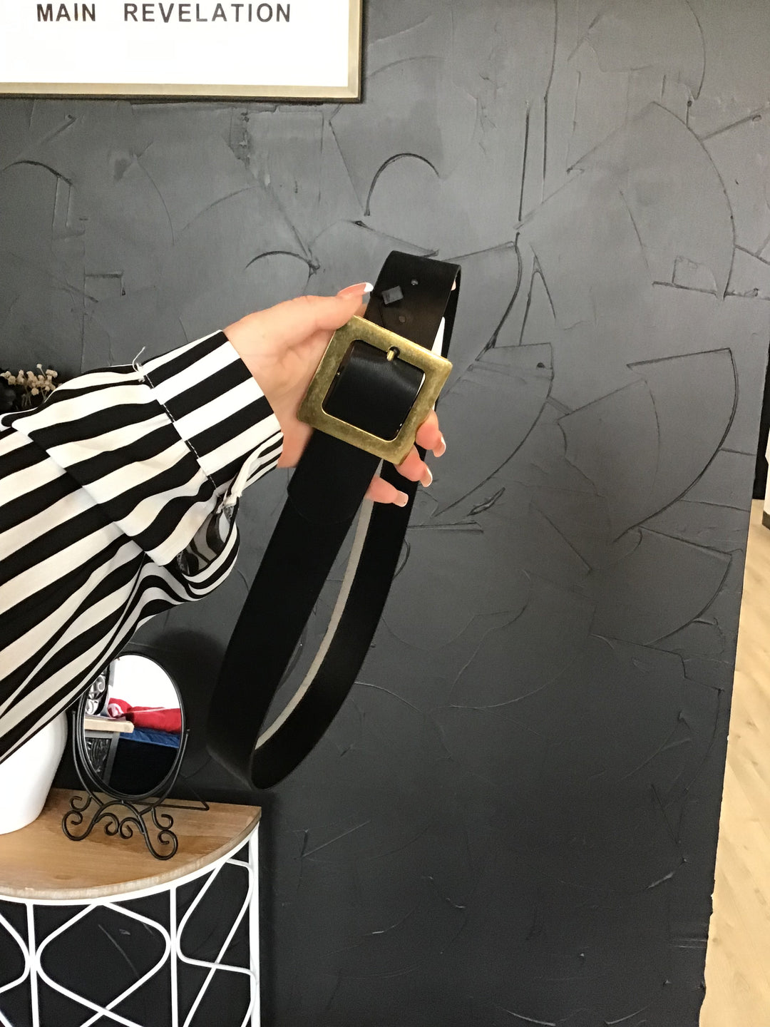 Oversized Square Buckle Belt