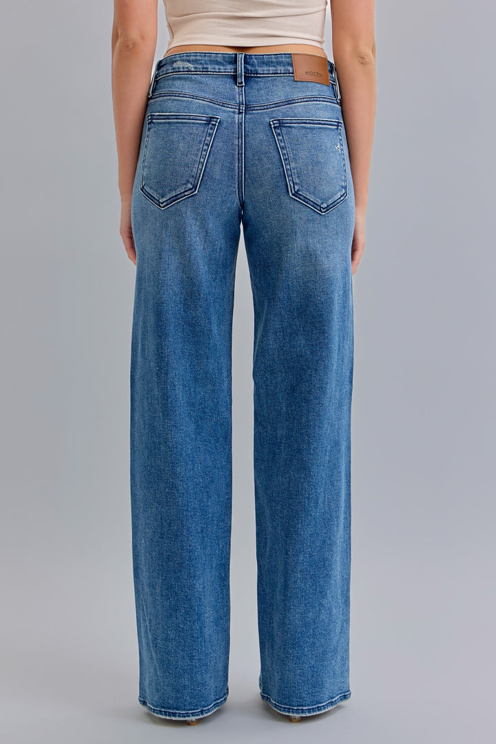 Mid Rise Dad Jeans - Logan