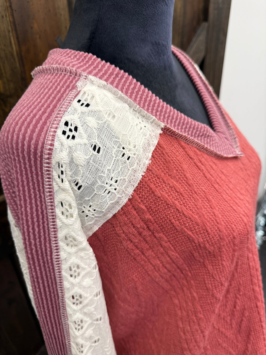 Cable Knit Top w/ Lace Detail L/S