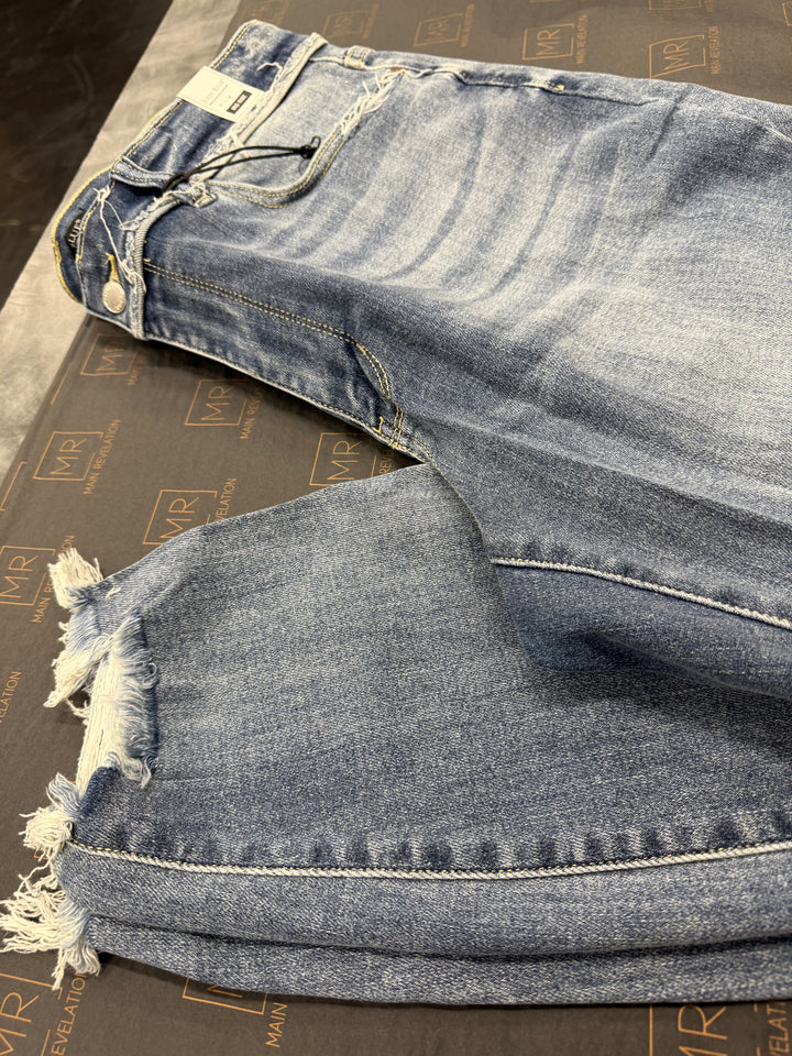 Judy Blue Light Wash Mid Rise JB82408