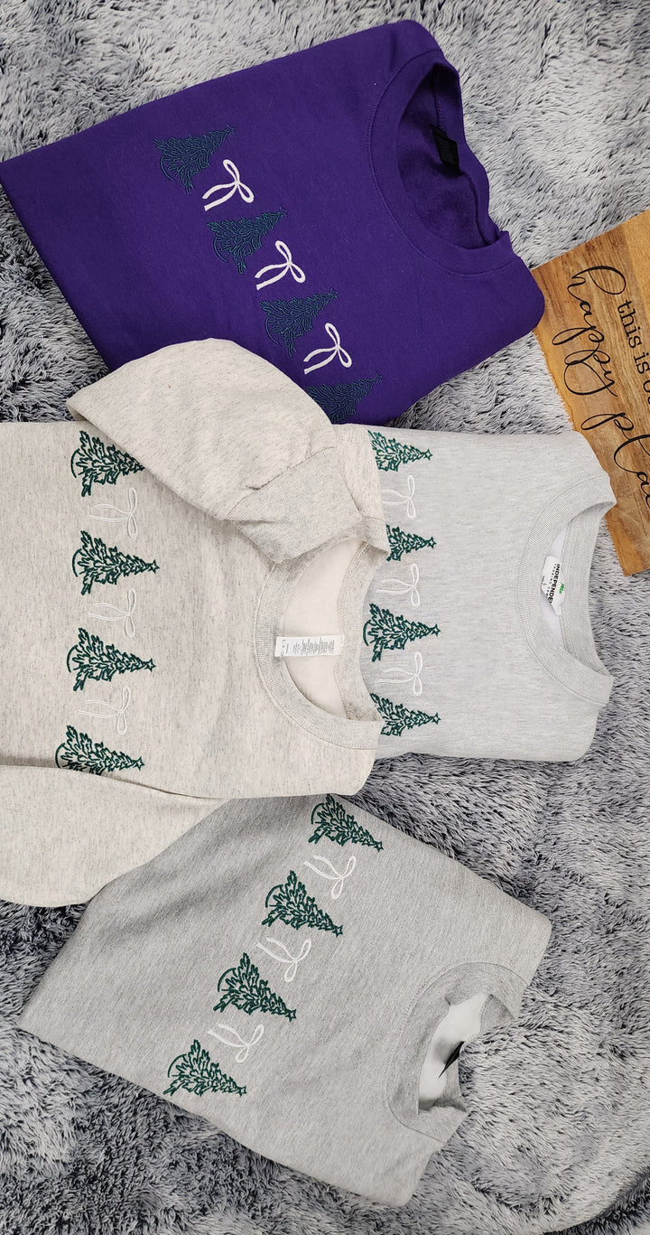Embroidered Christmas Tree w/ Bows