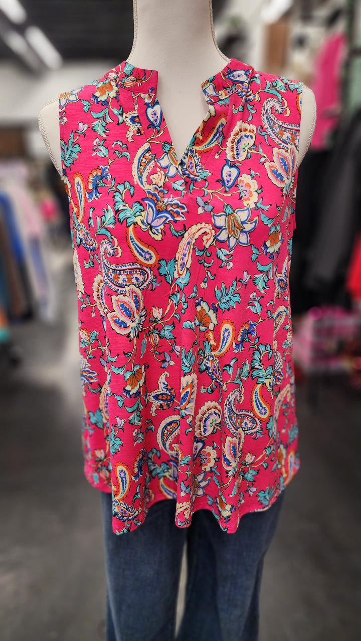 Sleeveless V-Neck Top / Black Paisley Pattern - Small