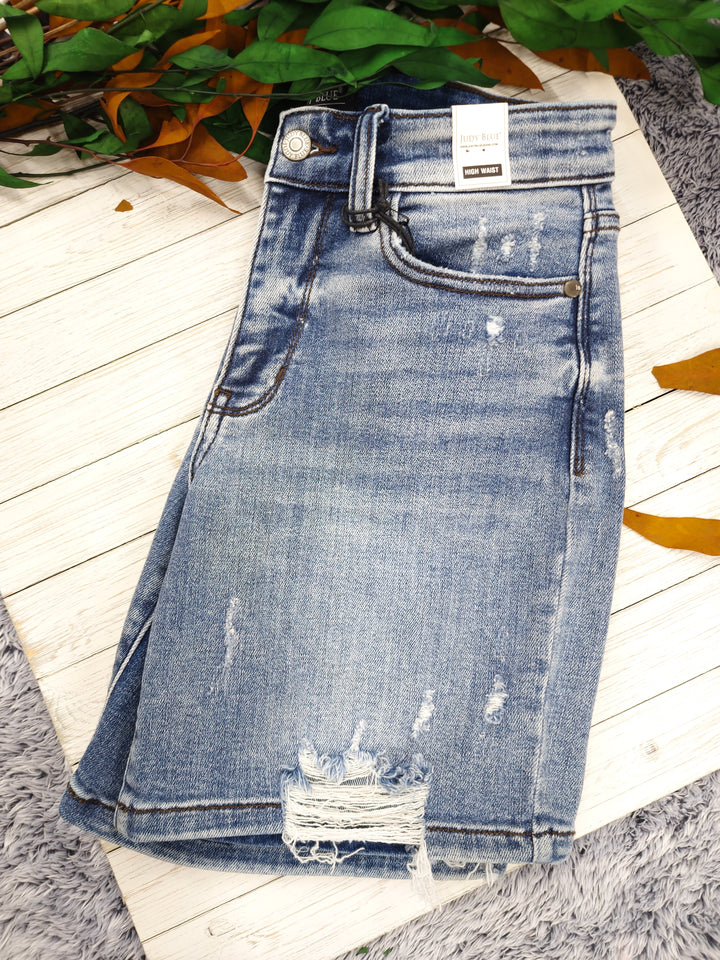 Distressed Bermuda Shorts JB 15259
